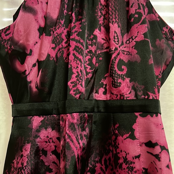 Tahari petite midi sleeveless dress - Picture 5 of 10